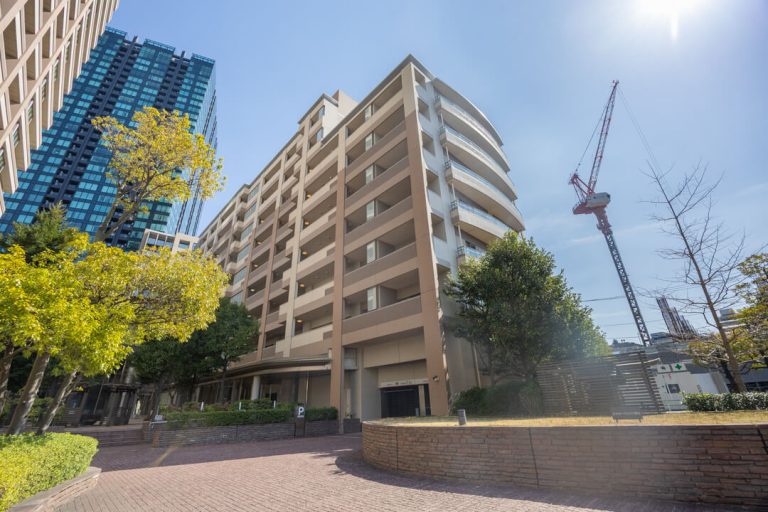 パークコート麻布十番三田ガーデン棟　三田一丁目に佇む、上質な角住戸