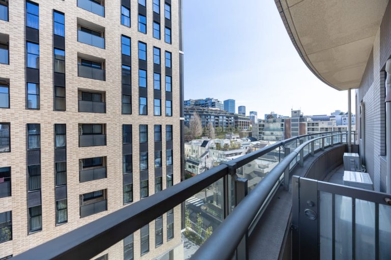 サービスバルコニー