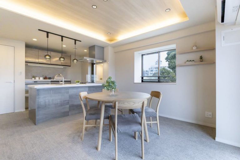 リビングダイニング