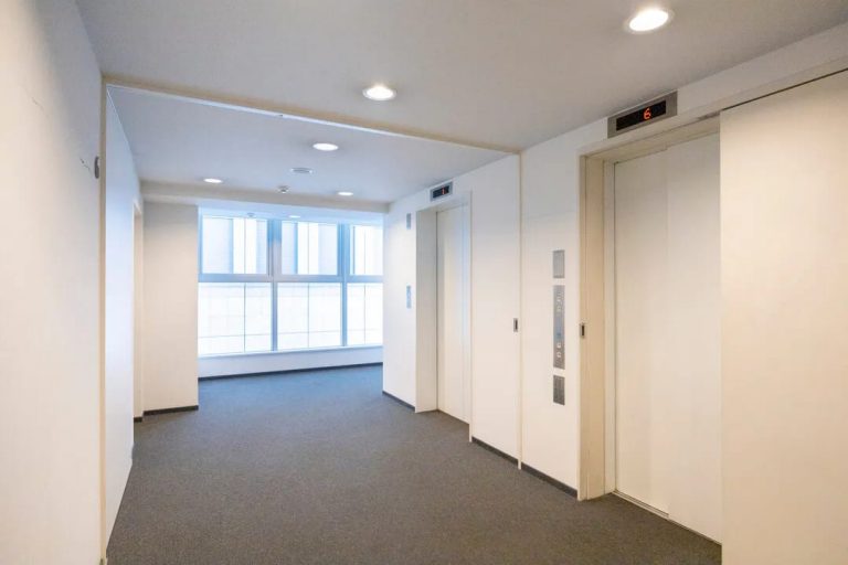 エレベーターホール