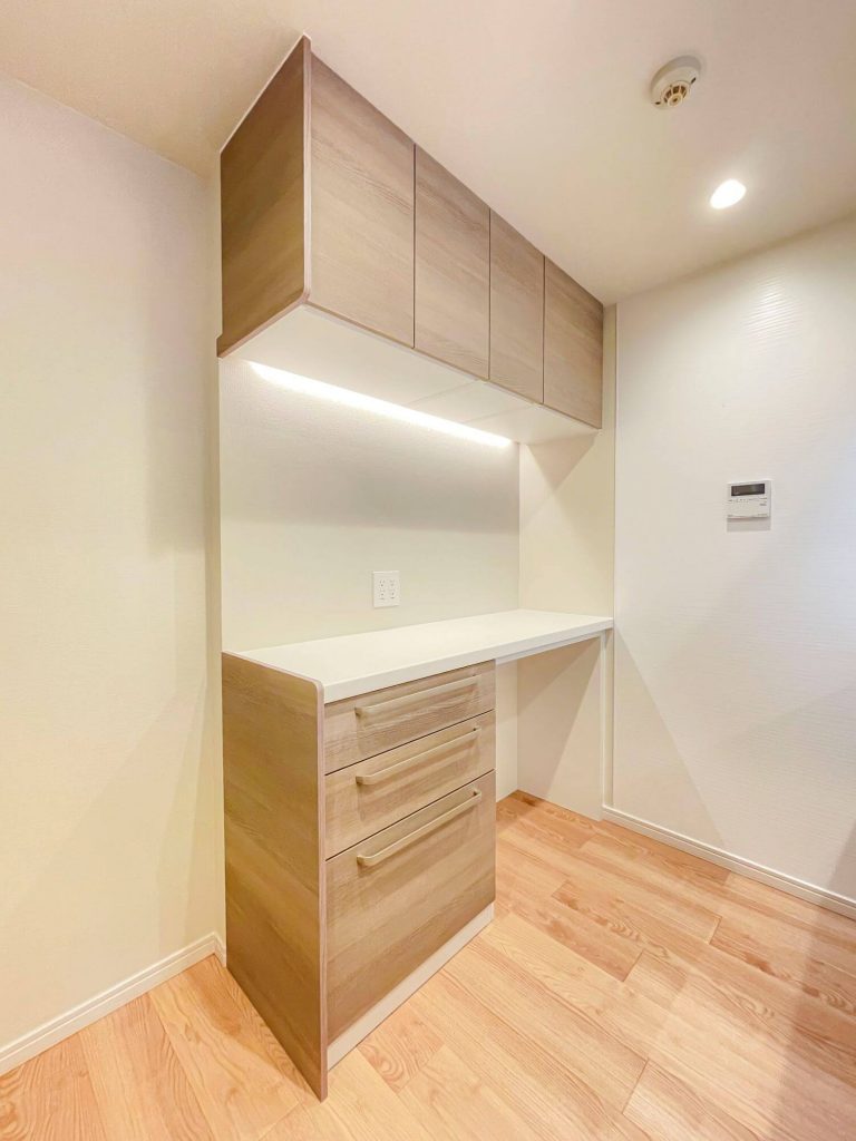 キッチン カップボード