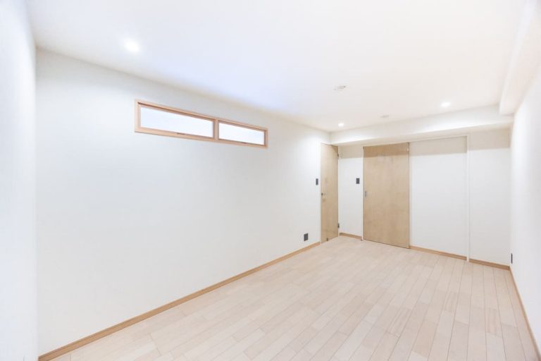 寝室1（約8.5帖）