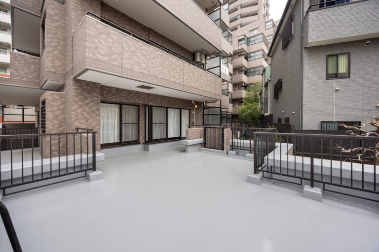 ルーフバルコニー