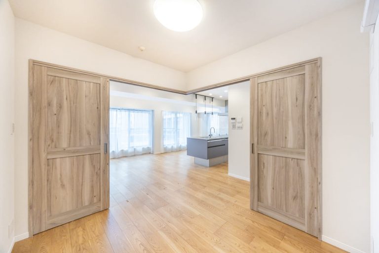 寝室3、リビングダイニング