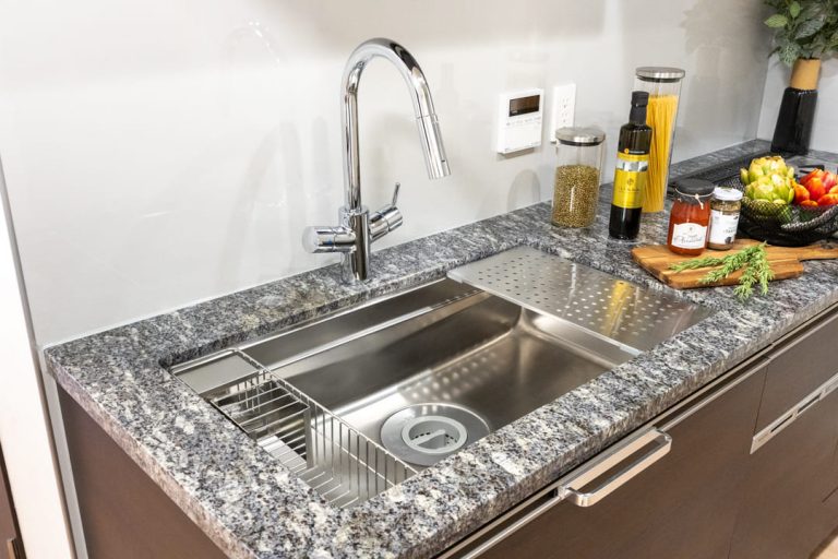 キッチン シンク