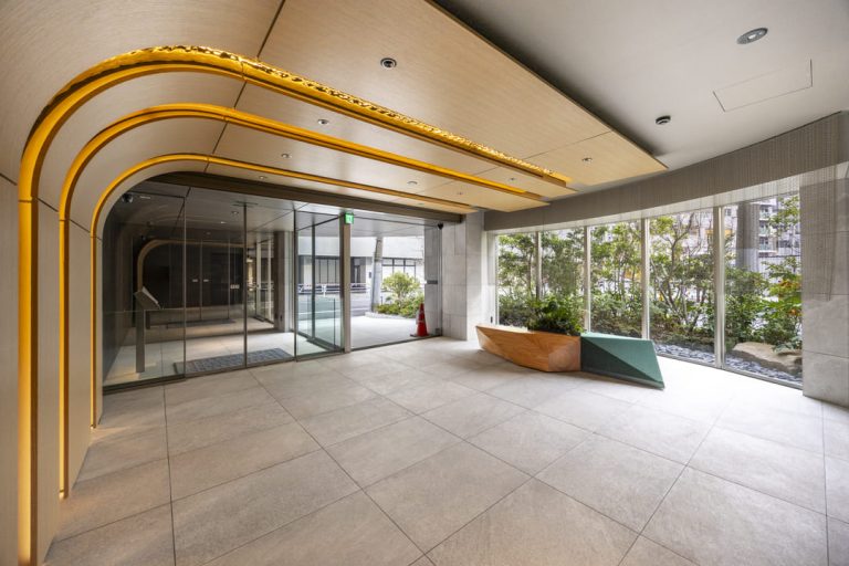 エントランスホール