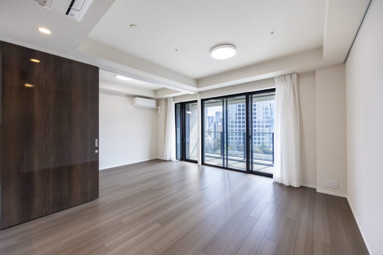 リビングダイニング、寝室2