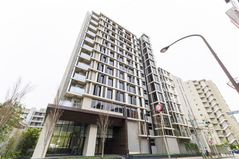 高田馬場　南向きの陽光に包まれる、2025年竣工の新築未入居3LDK