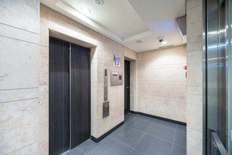 エレベーターホール