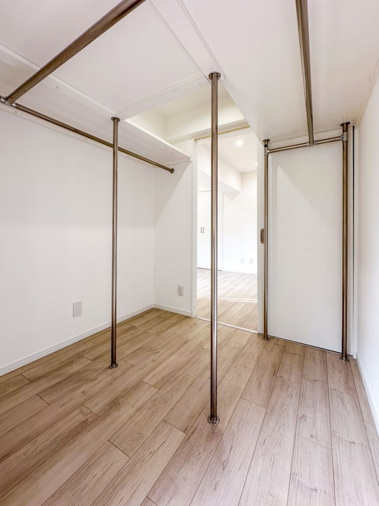 寝室2 ウォークインクローゼット