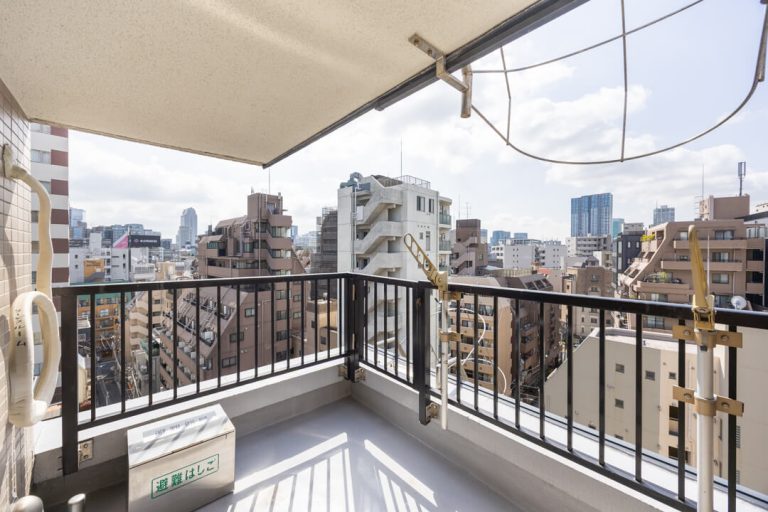 ルーフバルコニー