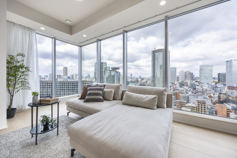 赤坂タワーレジデンストップオブザヒル（Top of the Hill）　空と都心を見渡す、19階角部屋