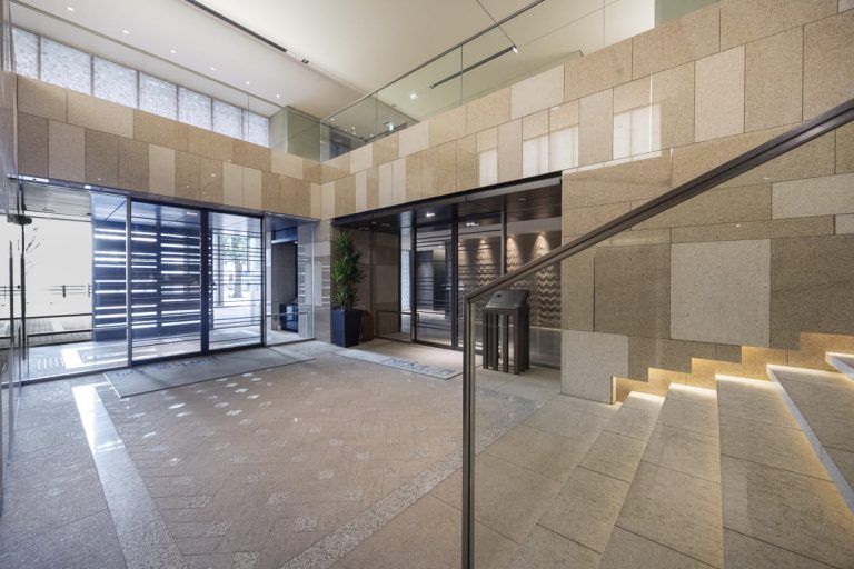 エントランスホール