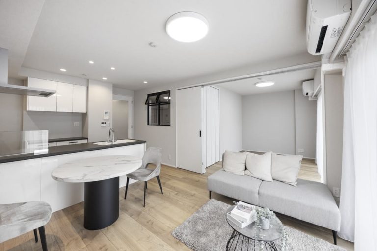 リビングダイニング、洋室1