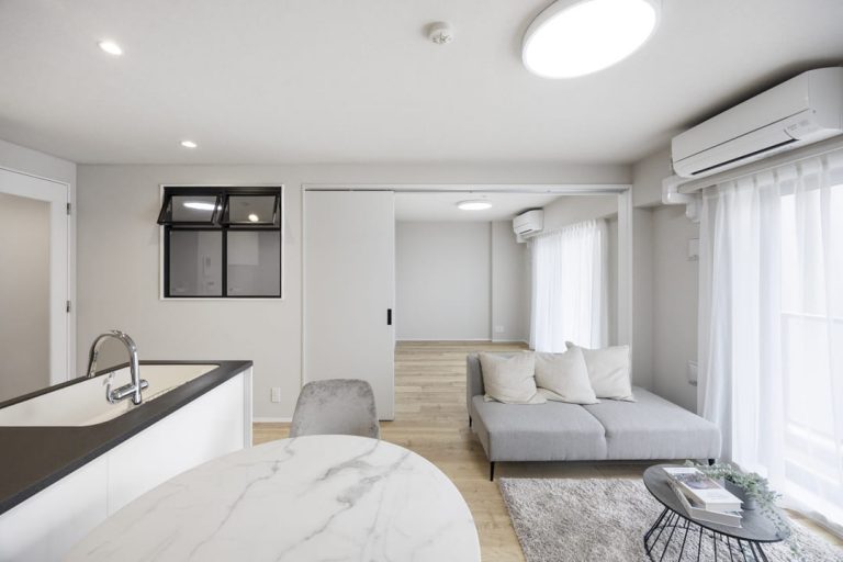 リビングダイニング、洋室1