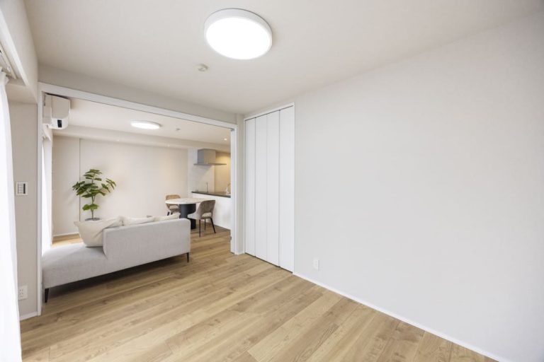 洋室1、リビングダイニング