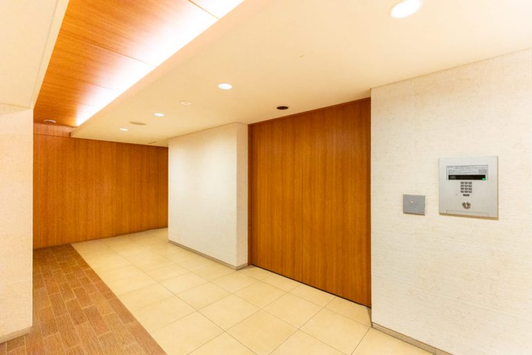 エントランスホール