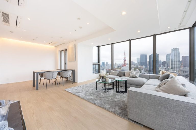 パークコート浜離宮ザ・タワー　東京タワーを望む、22階角住戸の開放感