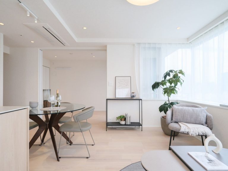 リビングダイニング、洋室1