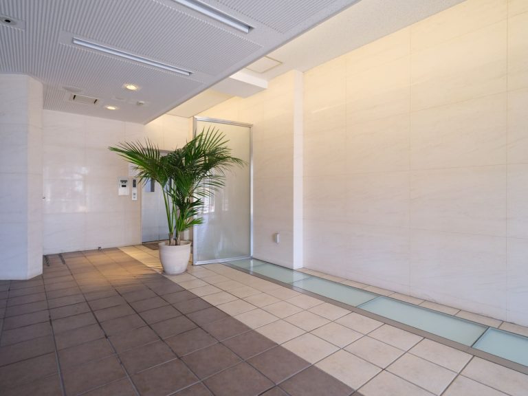 エントランスホール