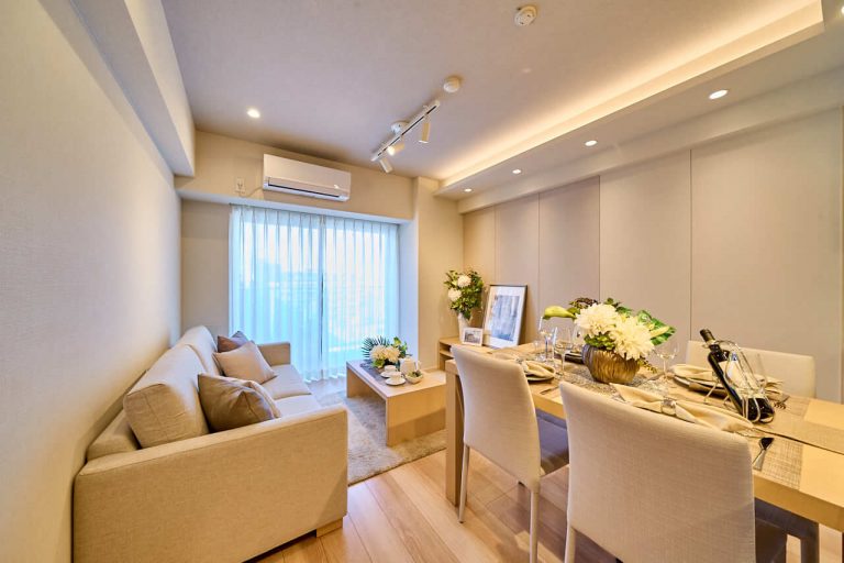 浜町　駅徒歩3分、ペットと暮らせる最上階の住まい