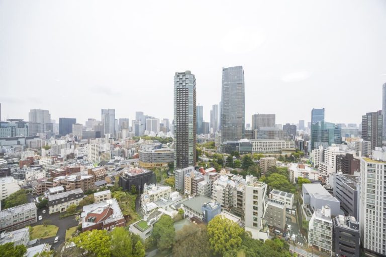 乃木坂パークハウス　ワンフロア1住戸×四方角住戸、開放的な眺望を愉しむ邸宅