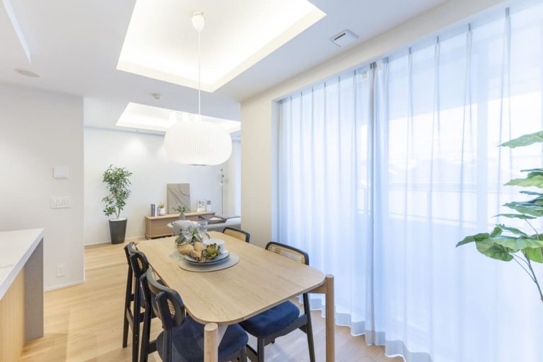 リビングダイニング