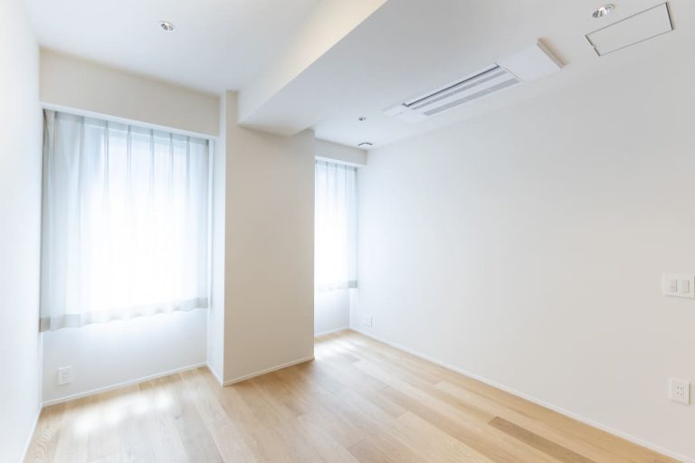 洋室1（約7.7帖）