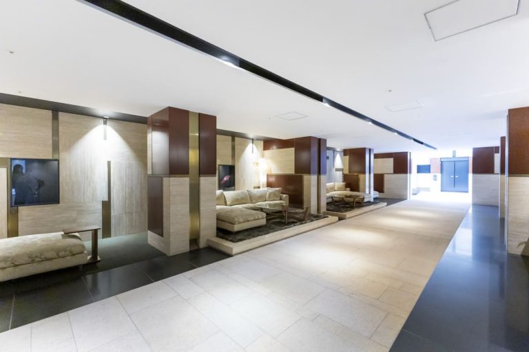 エントランスロビー