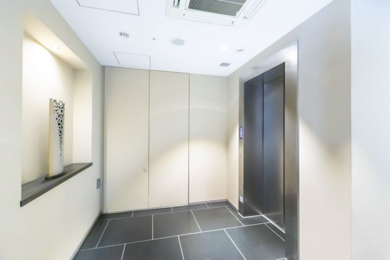 エレベーターホール