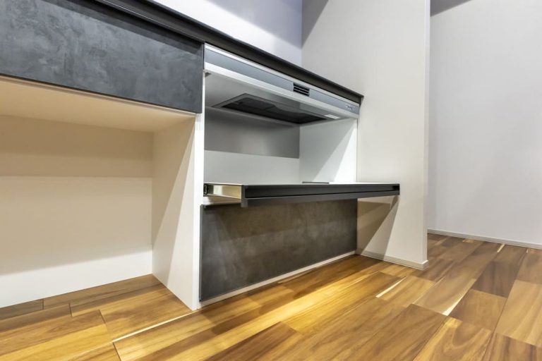 キッチン カップボード