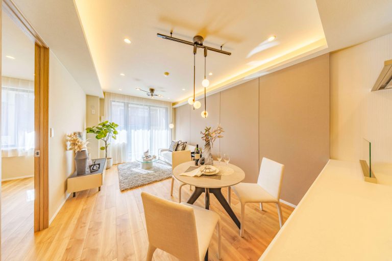 春日　管理体制良好、総戸数106戸の大規模レジデンス