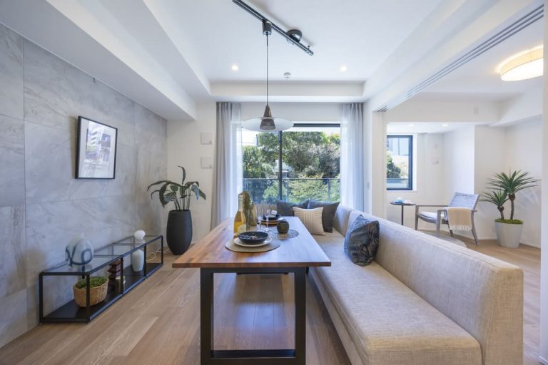 リビングダイニング、洋室1