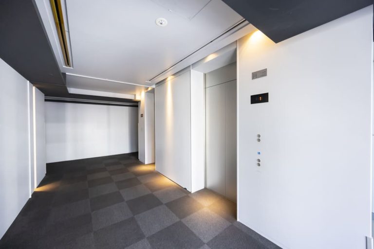 4Fエレベーターホール