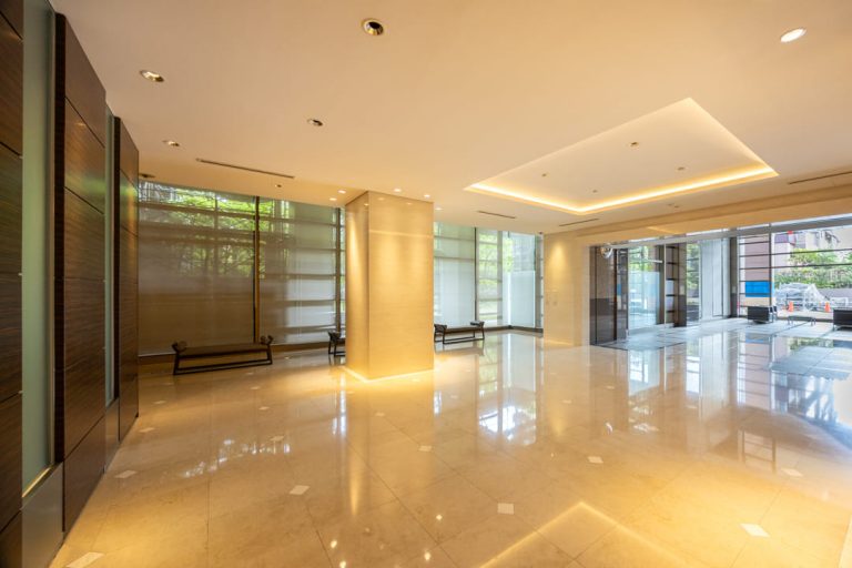 エントランスホール