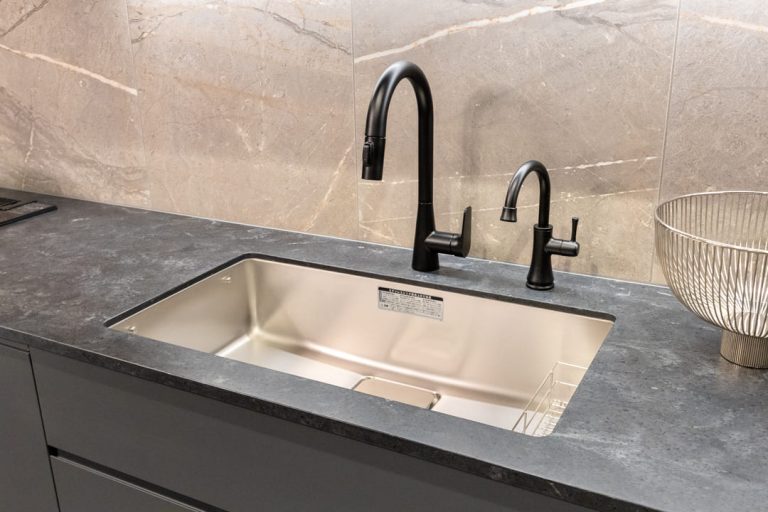 キッチン シンク