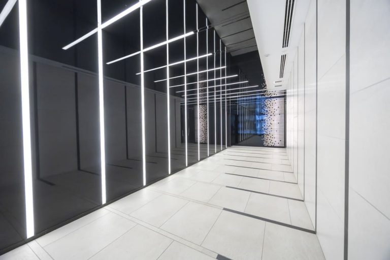 エントランスホール