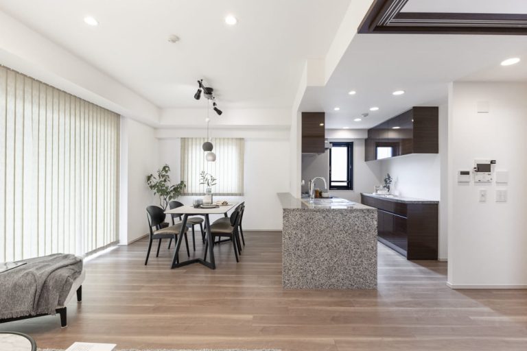 リビングダイニング