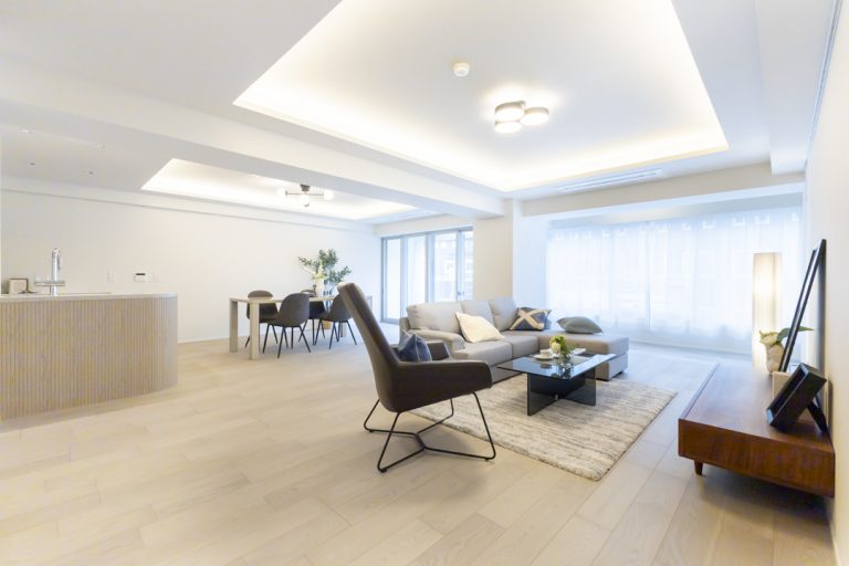 北参道　ゆとりを纏う140㎡超、インナーバルコニー付きの3LDKレジデンス