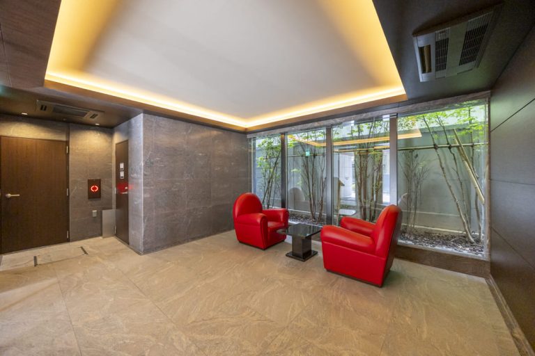 エントランスホール