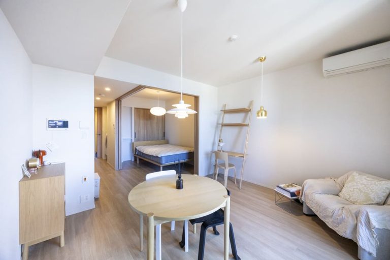 リビングダイニング、寝室