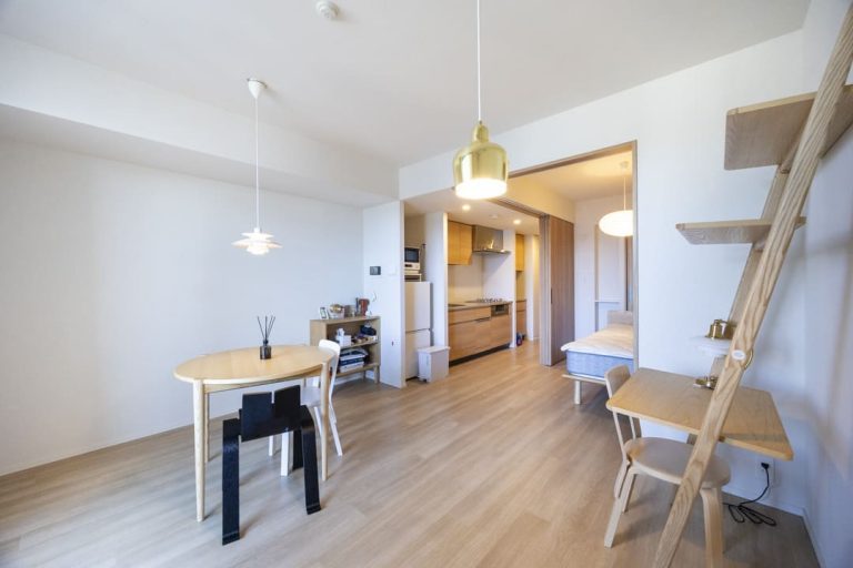 リビングダイニング、寝室