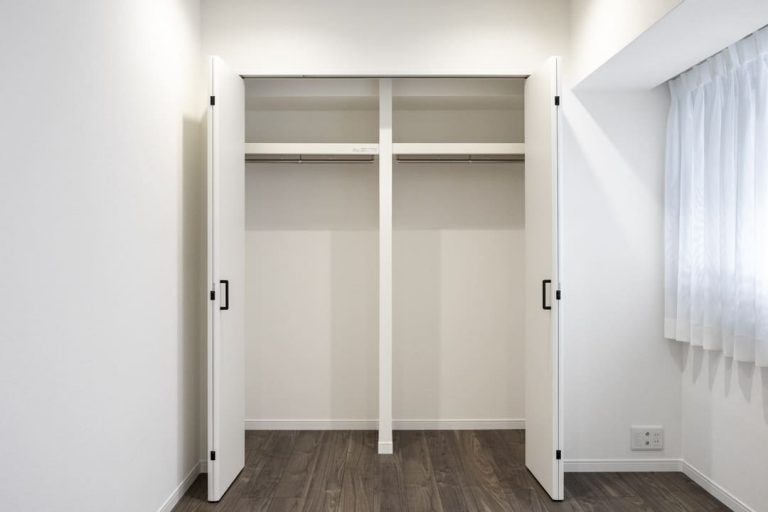 洋室 クローゼット