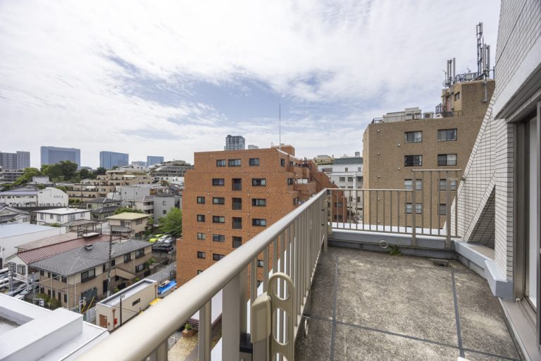 ルーフバルコニー