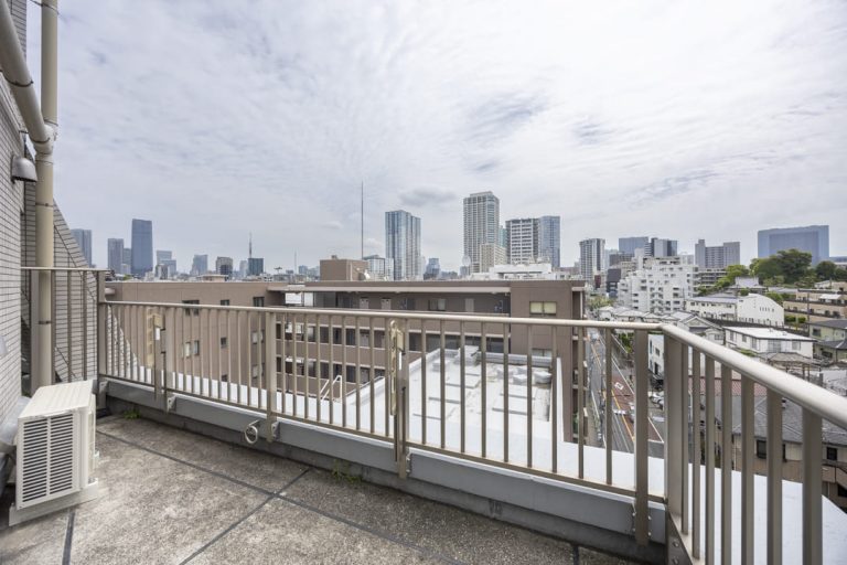 ルーフバルコニー