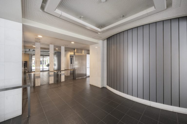 エントランスホール