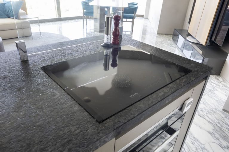 キッチン IHクッキングヒーター