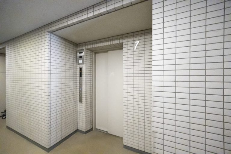 エレベーターホール