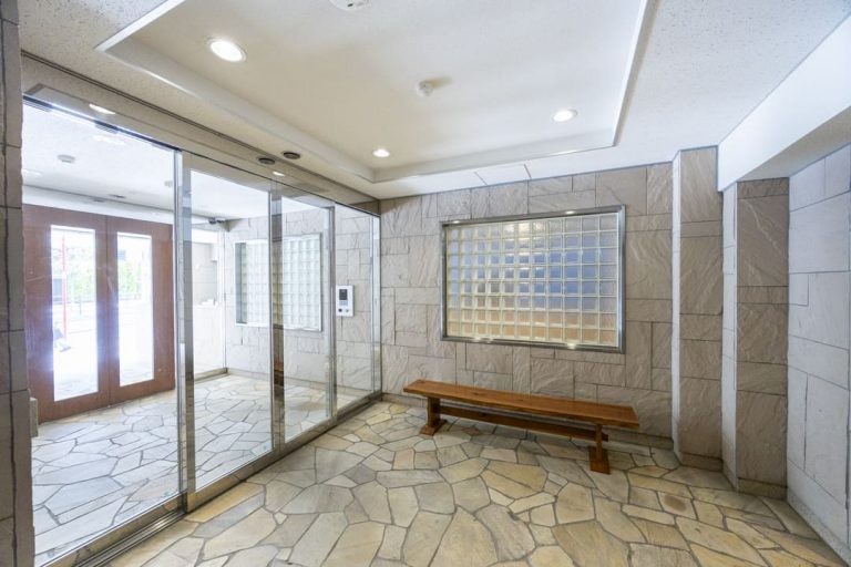 エントランスホール