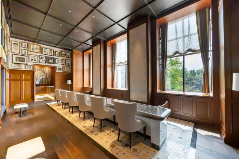 ダイニングバー